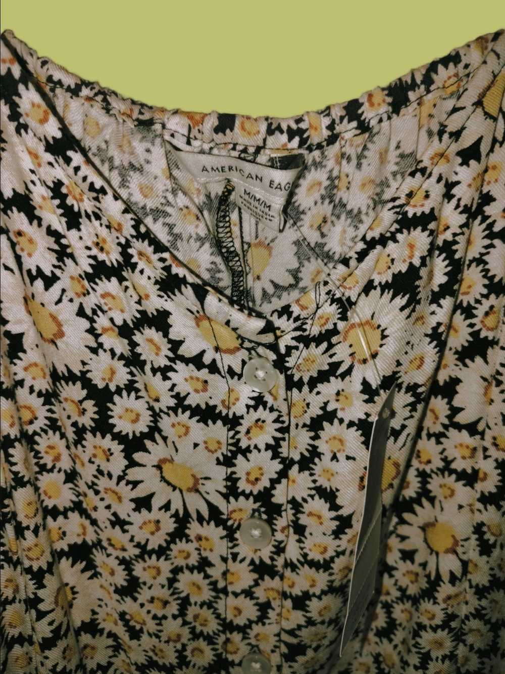 American Eagle Outfitters Women’s Black Daisy Print Button-Front Top - Picture 5 of 10